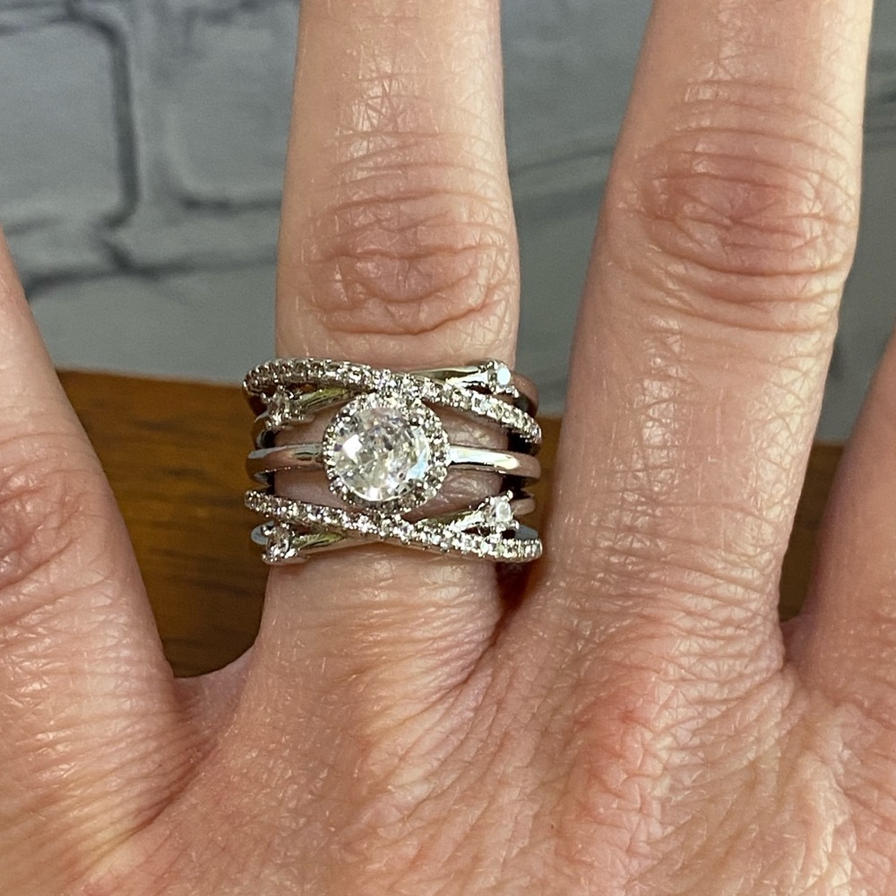 New Criss-Cross Design CZ Ring, Size 6